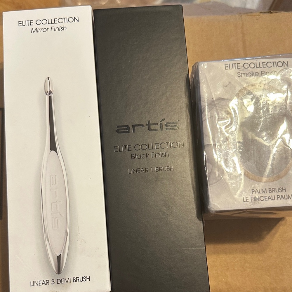 Artis Elite Collection Mirror and Smoke Finish Brushes